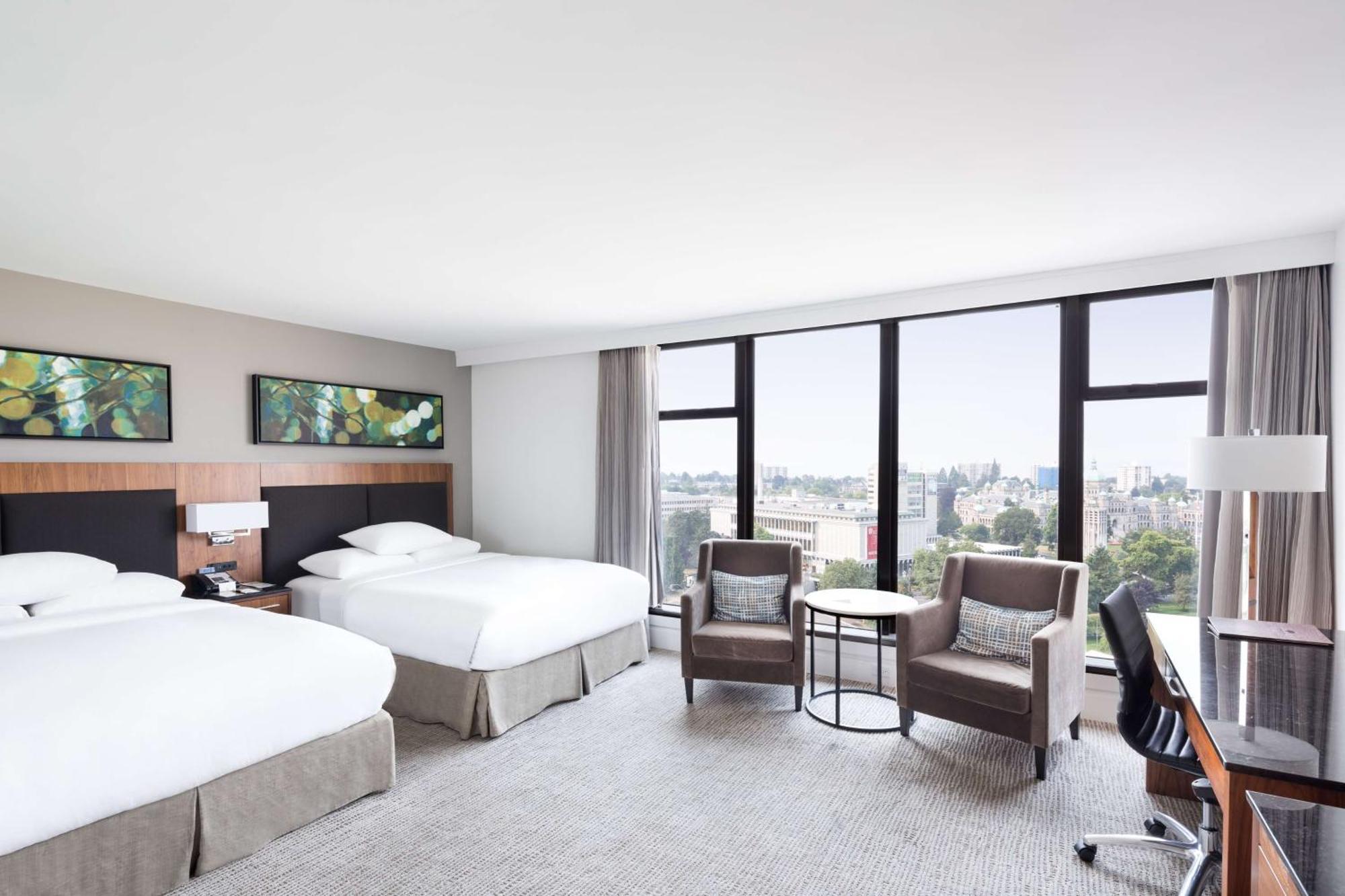 Doubletree By Hilton Hotel & Suites Victoria Ngoại thất bức ảnh
